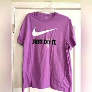 Men’s Nike purple “Just Do It” T-shirt NWT